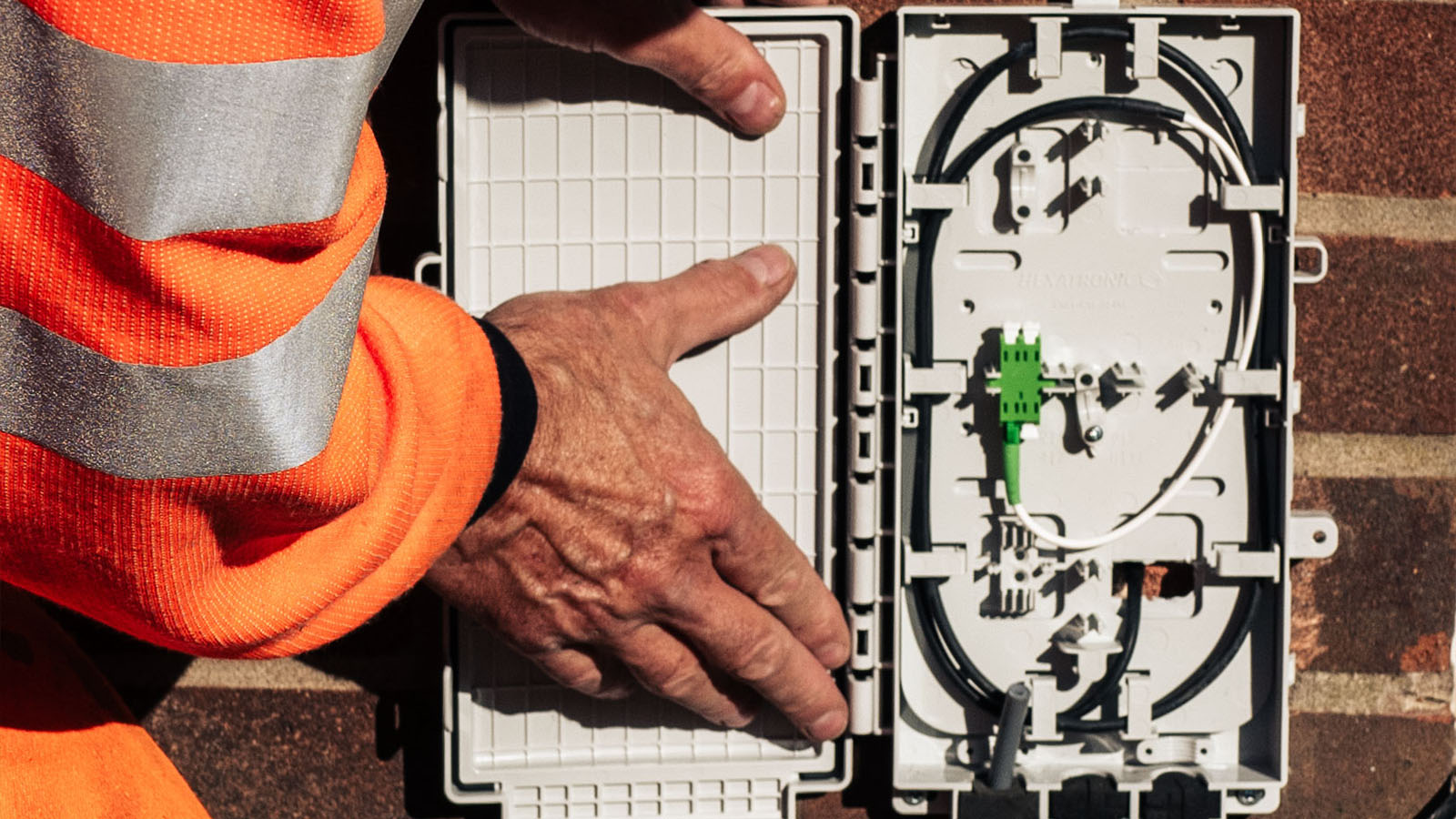 Fiber Solutions Hexatronic United Kingdom